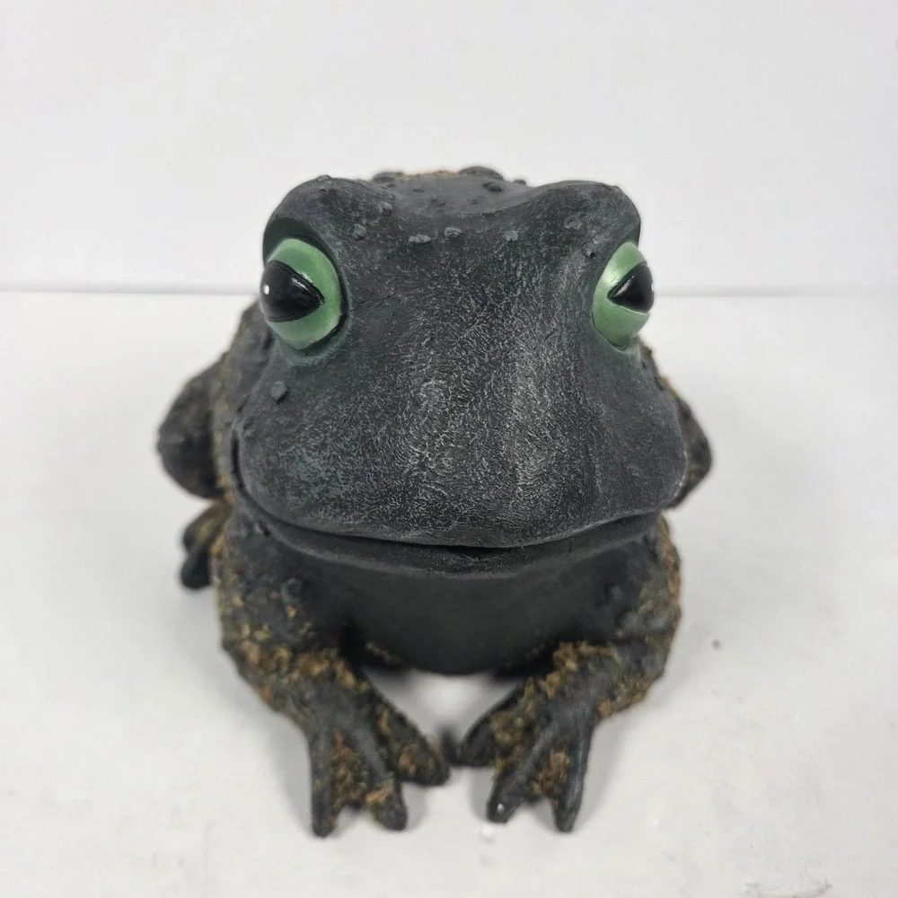 Mossy Frog Toad Figurine 7 Inch Black Green Witch Potion Gothic Halloween Decor